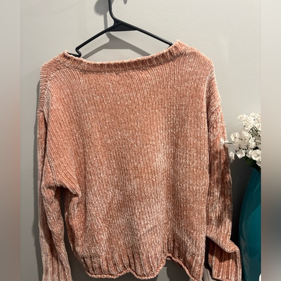 Philosophy Pink Sweater - Picture 3 of 3